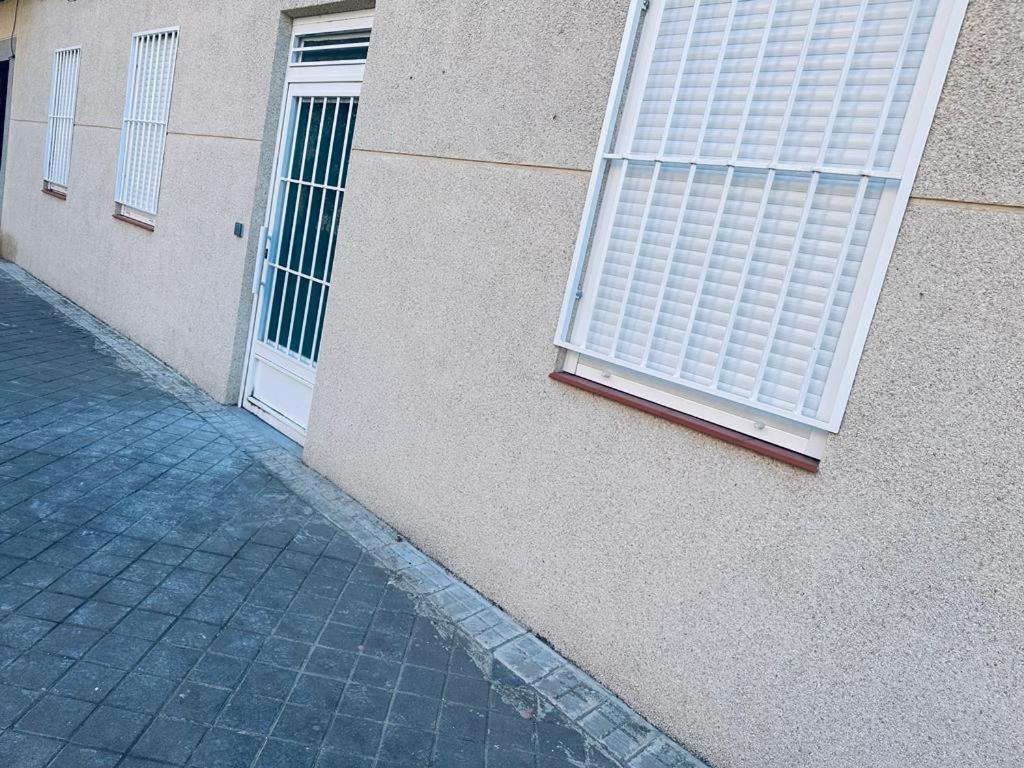 Hospedaje Cuatro Vientos Madrid Eksteriør billede